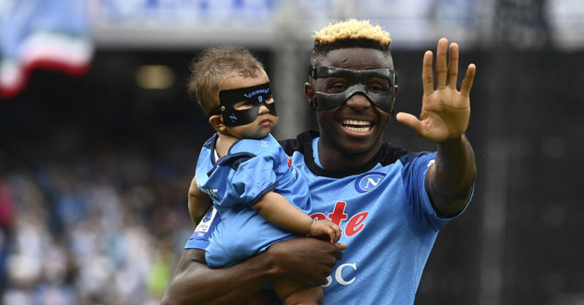 Osimhen’in maskesinin sırrı ortaya çıktı!