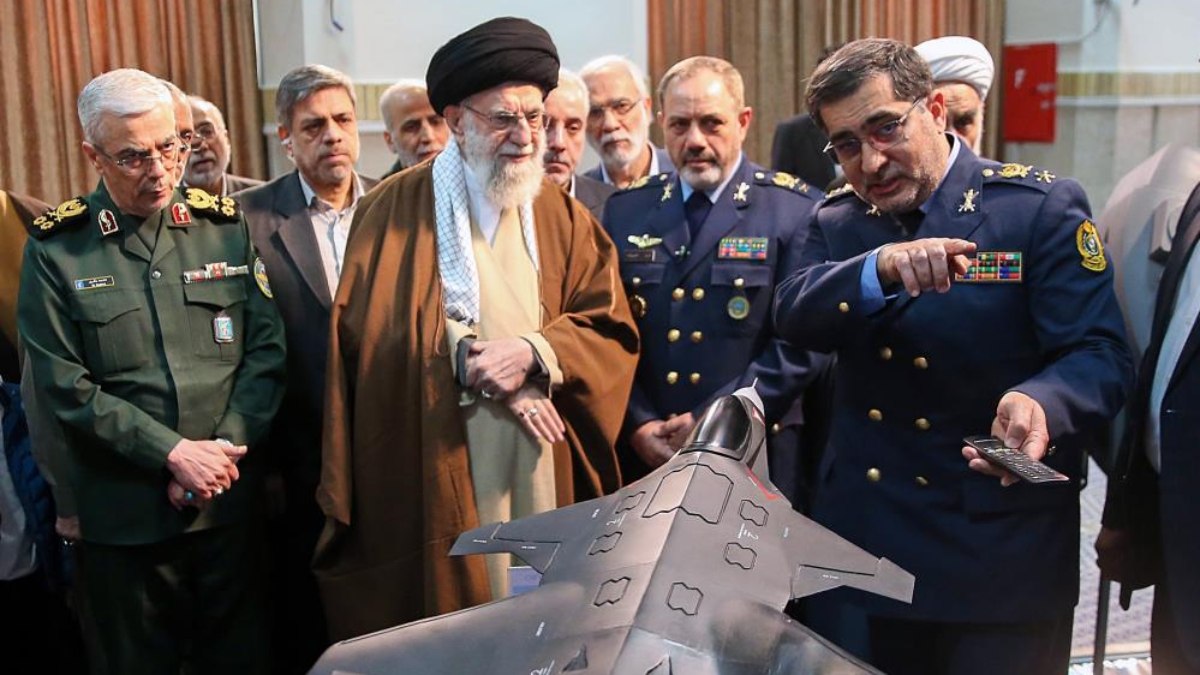 İran dini lideri Hamaney: Askeri ilerlememiz devam etmeli