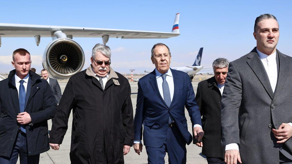 Rusya Dışişleri Bakanı Lavrov’dan İran temasları