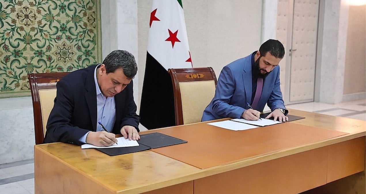 Suriye’deki gelişmeler yüzünden kafalar karışık… AKP’li isim bile ‘doğruysa fesih değil yeni doğum’ dedi