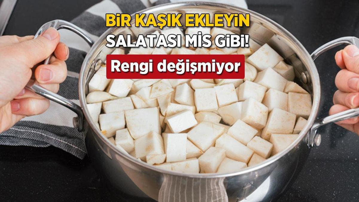 Kerevizi karartmayan yöntem! Sebzelikte tazecik kalacak, 1 kaşık ekleyin